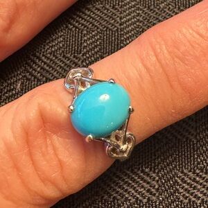 Sterling Silver Blue Turquoise Ring (size 6)